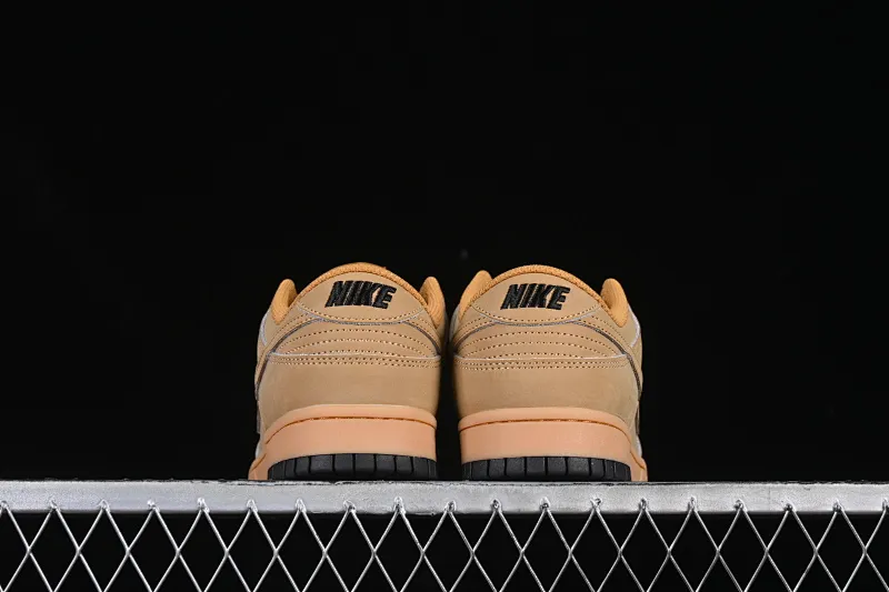 All categories Nk SB Dunk series Nk SB Dunk Low low-top sneakers Nike SB Dunk Low wheat color low-top casual sneakers HQ1932-700